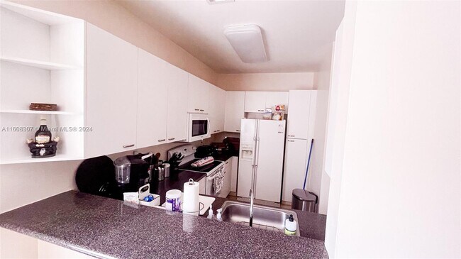 Foto del edificio - 1360 NW 154th Ave