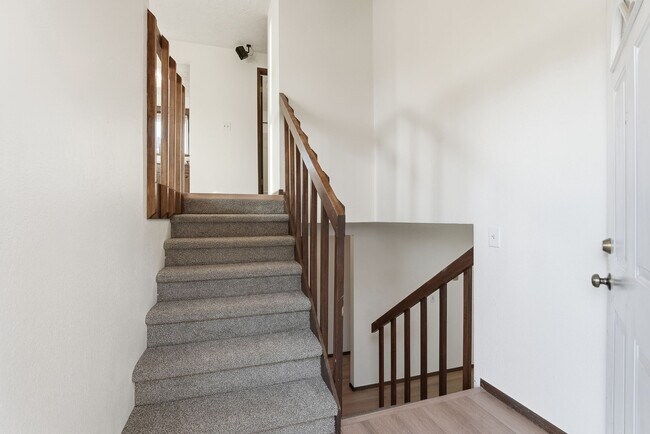 Foto del edificio - 820 S Liberty Dr