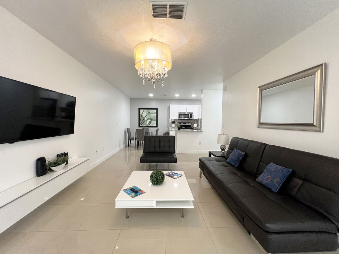 Foto principal - 4368 S Kirkman Rd