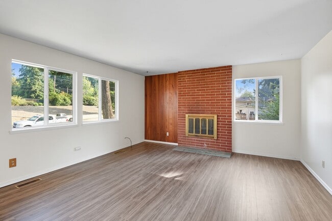Foto del edificio - 5Bd/2Ba Bellevue Home