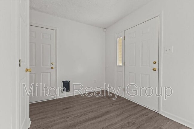 Building Photo - 1521 Kara Ct