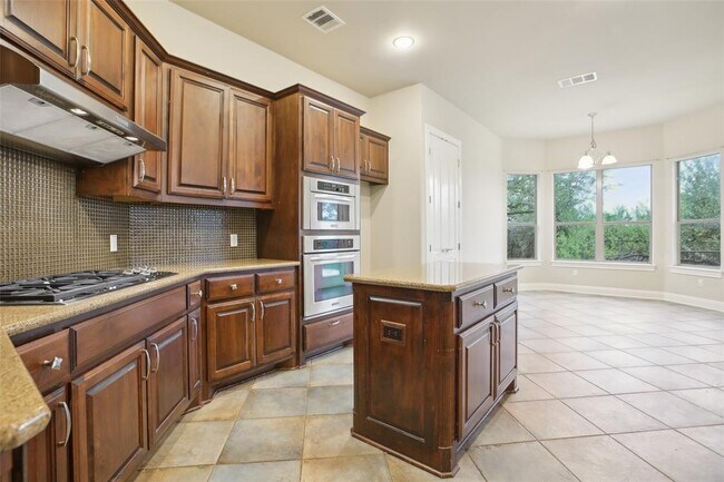 Building Photo - 10504 Prezia Dr