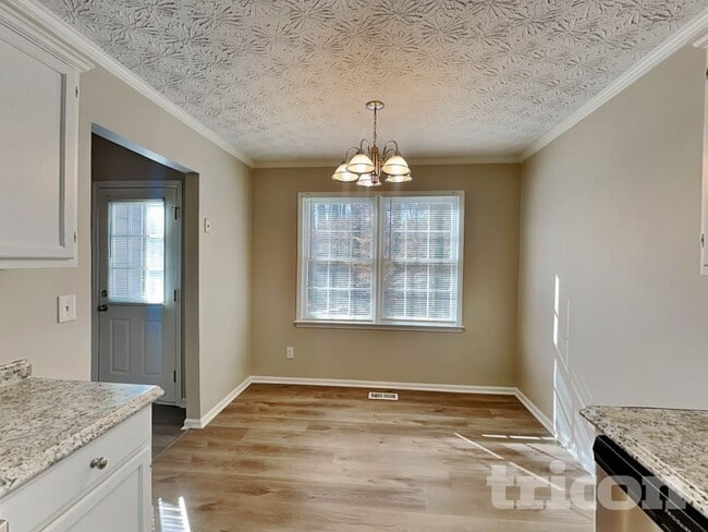 Building Photo - 2709 Braemore Pl