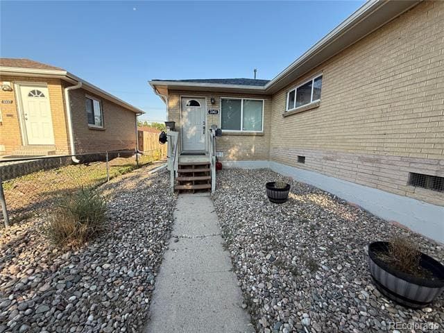 Foto principal - 3343 Kearney St