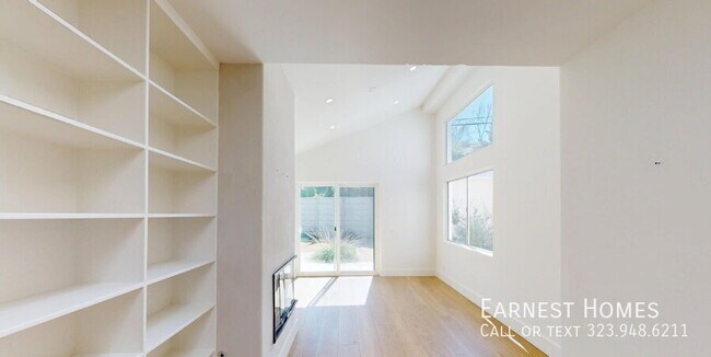 Foto del edificio - 15242 Morrison St