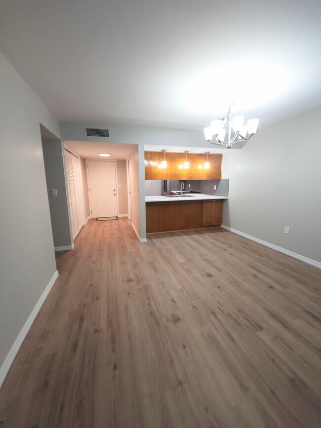 Photo - 113 Island Way Apartment