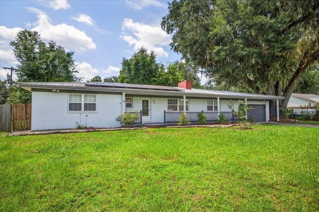 Building Photo - 4214 Woodcrest St