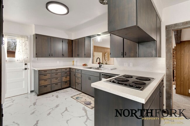 Building Photo - 4-Bedroom Home with Pasture Option in Nampa