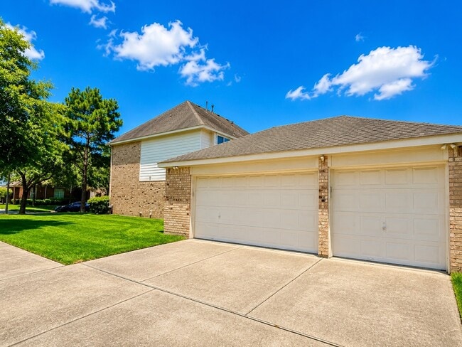 Foto del edificio - 6315 Holly Canyon Ct