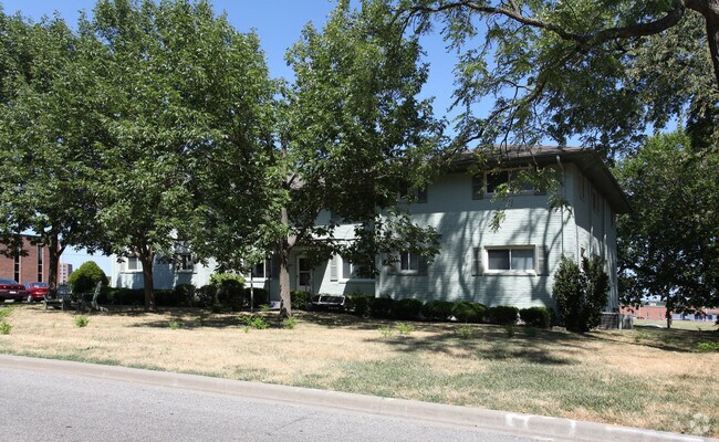 6027 Metcalf Ln Mission Ks 66202 Apartments Mission Ks