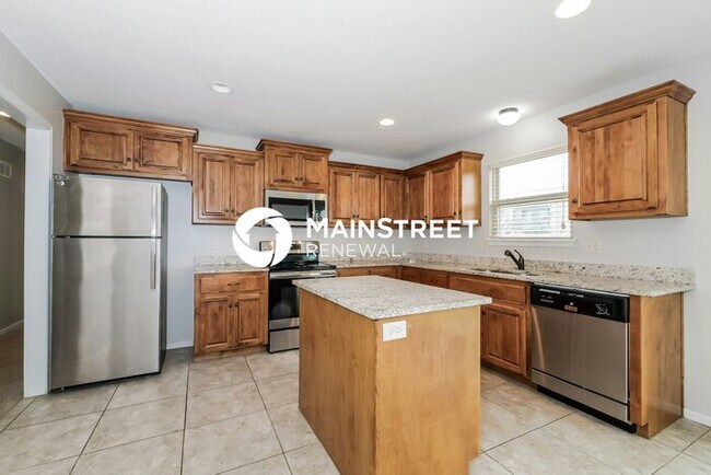 Foto del edificio - 4 Bedroom Pet-Friendly Home in Raymore, MO...