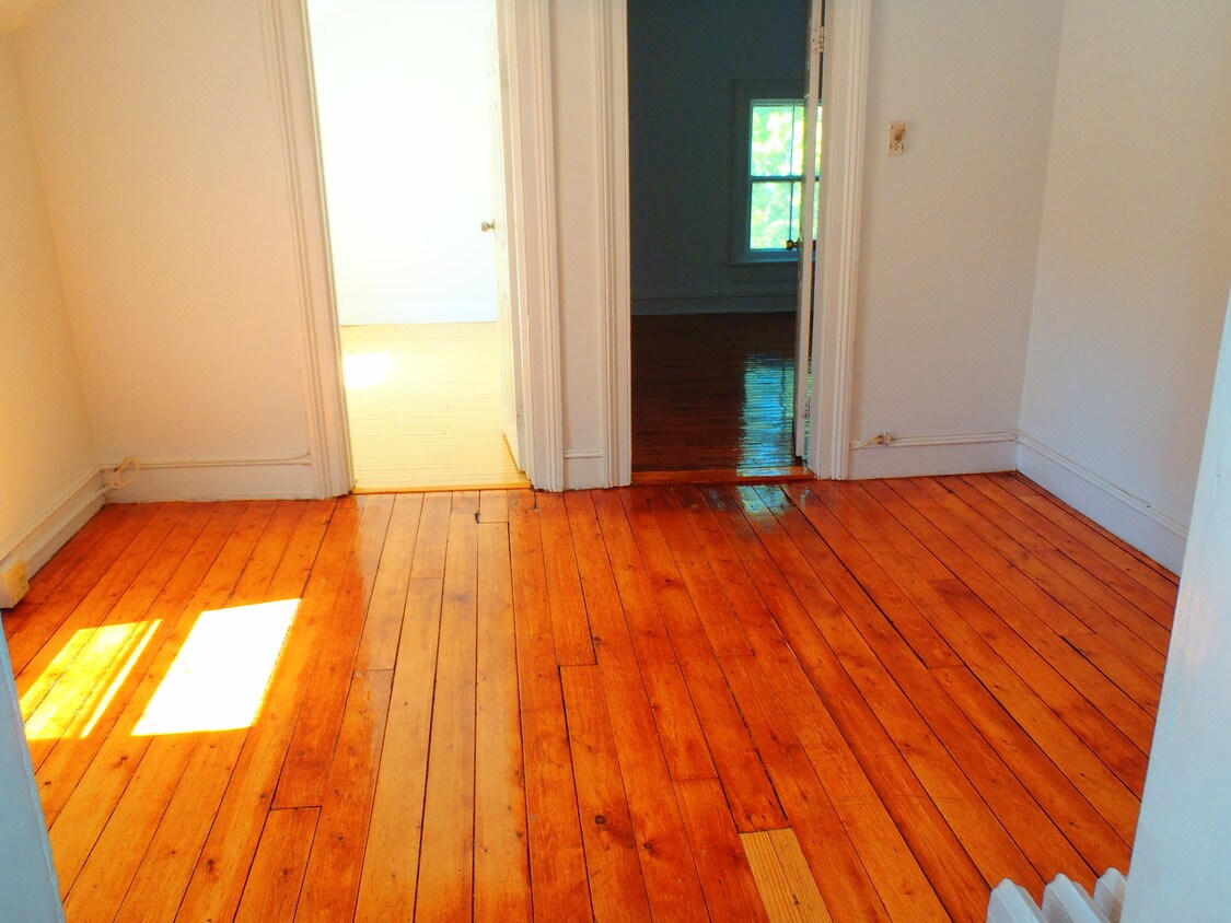 14 Potomac St, Yonkers, NY 10710 House Rental in Yonkers, NY