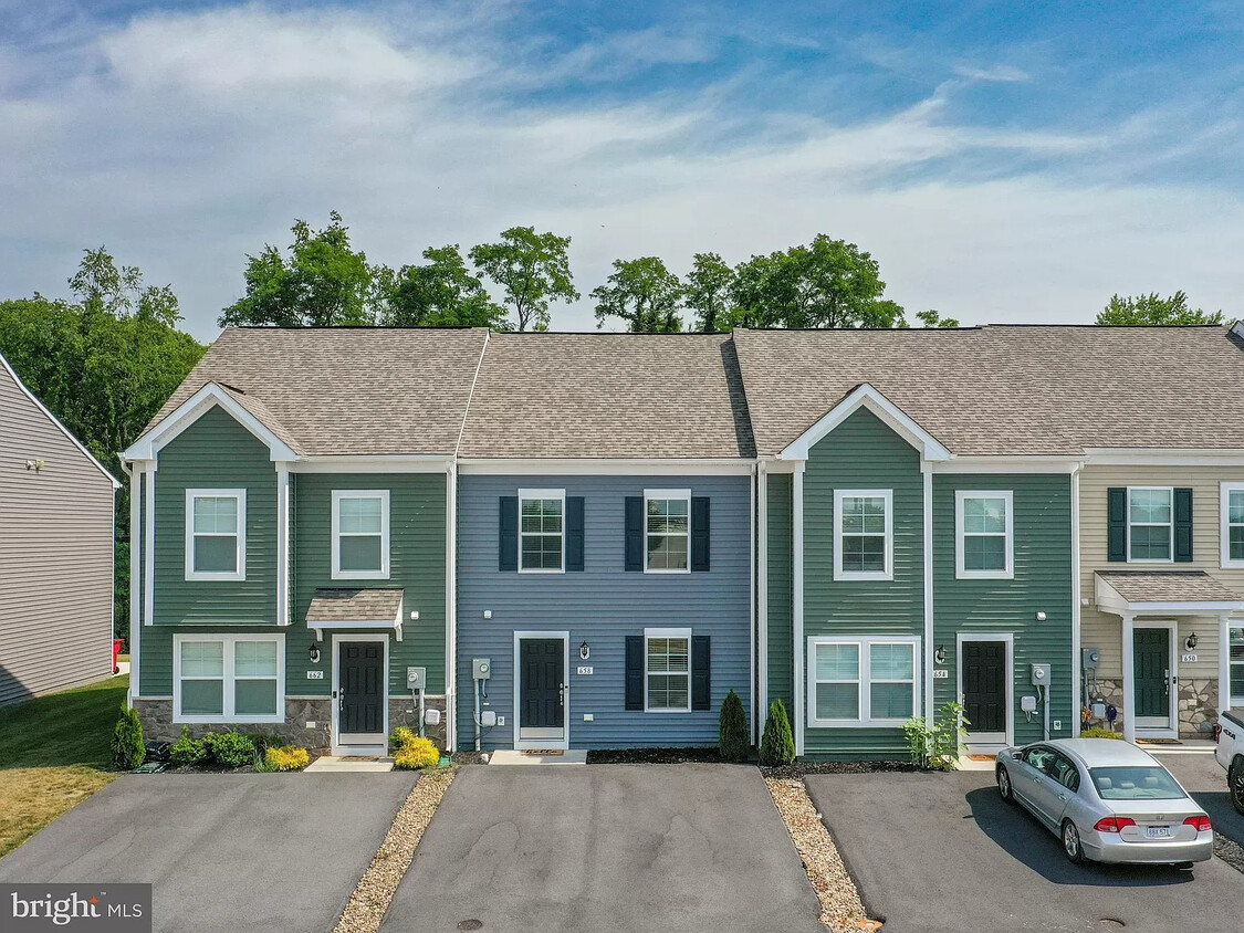 Foto principal - 658 Thumper Dr