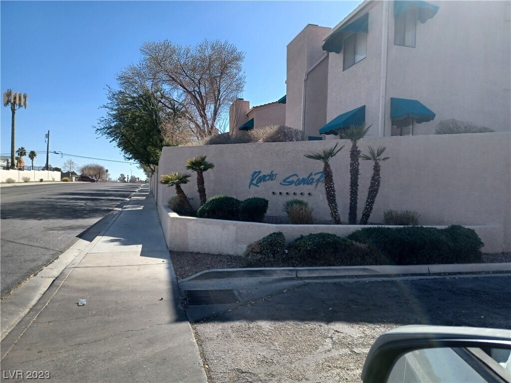 2220 Ln Unit 206, Las Vegas, NV 89119 Condo for Rent in Las