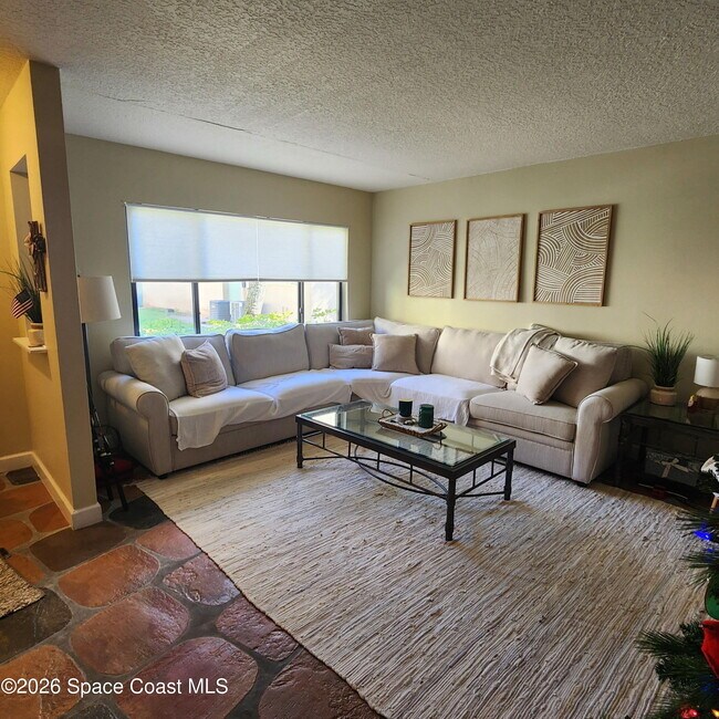 Foto del edificio - 1145 N Shannon Ave