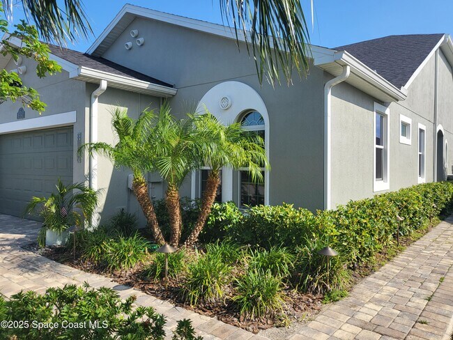 Building Photo - 8194 Loren Cove Dr