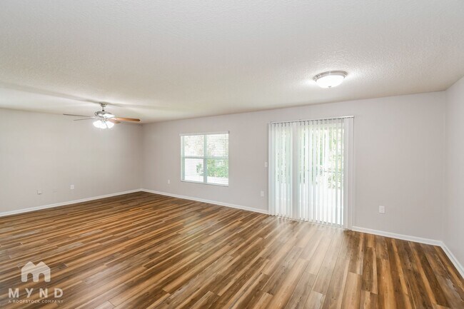 Building Photo - 11892 Carson Lake Dr W
