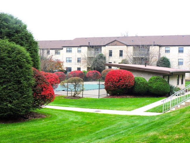 Foto del edificio - Country Club Apartments