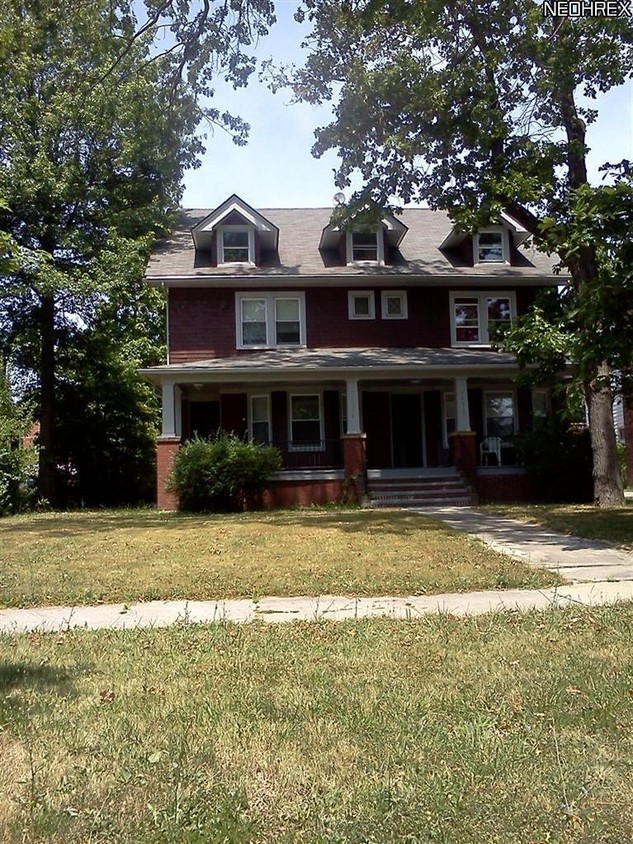 Primary Photo - 14916 Clifton Blvd