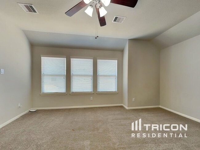 Building Photo - 17103 Amarose Dr
