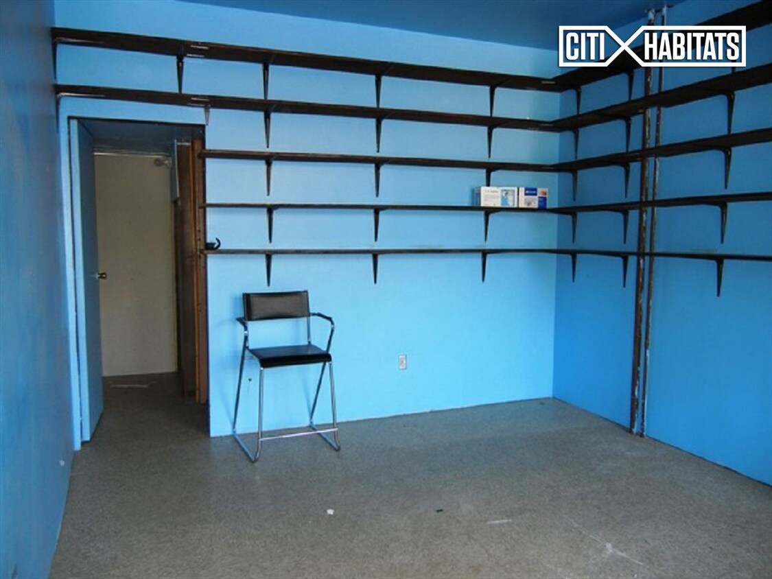 Foto del edificio - 455 Graham Ave