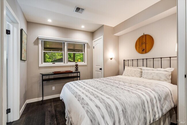 Foto del edificio - 850 Conn Valley Rd