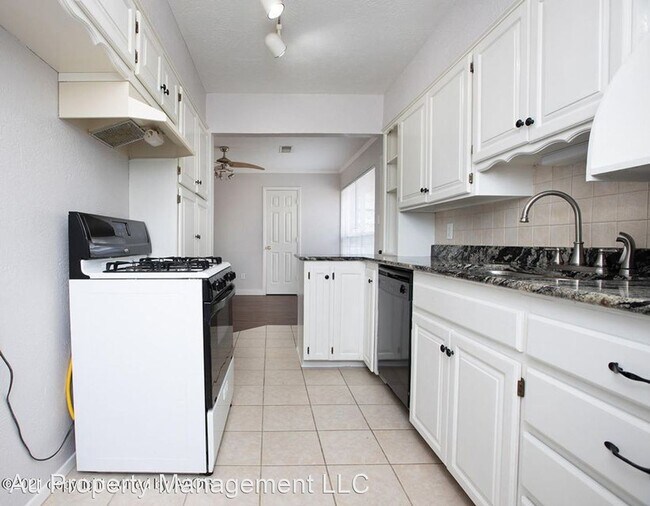 Building Photo - 4 br, 2 bath House - 3418 TECKLA BLVD