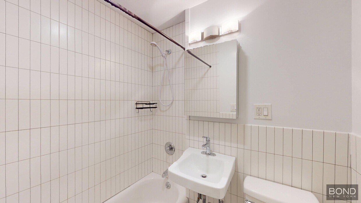 Foto del edificio - 347 E 76th St