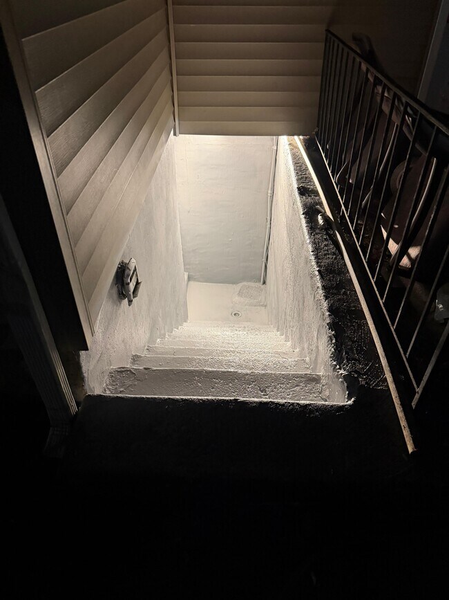 Foto del edificio - 216 Carnation Ct