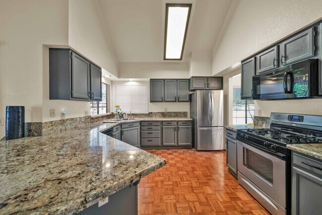 Foto del edificio - 3622 Canterbury Dr