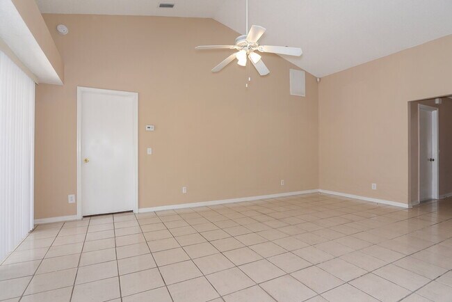 Foto del edificio - 9755 Fox Hollow Rd