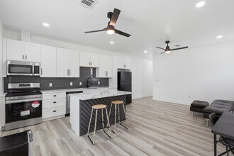 Building Photo - 8209 Richland Dr