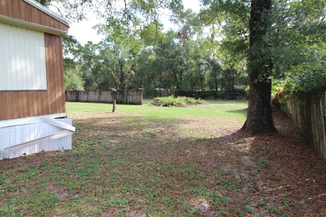 Building Photo - Newly Renovated 3-Bedroom Mobile Home in Tallahassee Available Now