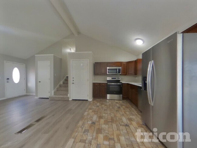 Building Photo - 15509 Kay Ave