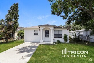 Building Photo - 6316 S Adelia Ave
