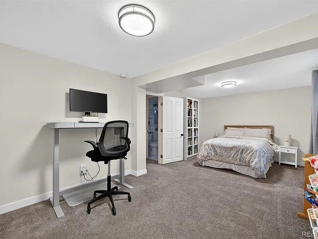 Building Photo - 6522 Benton Cir