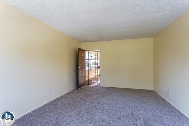 Building Photo - 10949 Pioneer Blvd