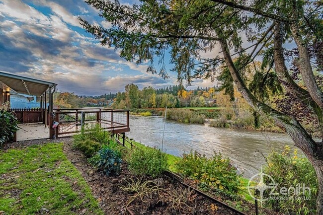 Building Photo - 2841 NE 2nd Ave