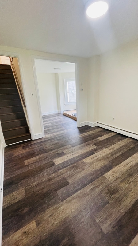 Photo - 825 Maple Ave House