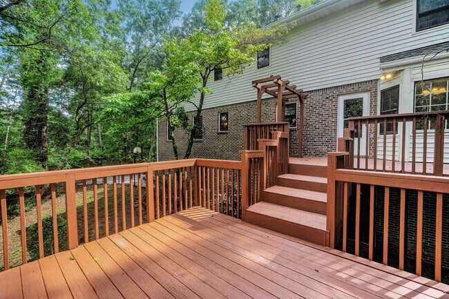 Foto del edificio - Spacious & Private 4BR Retreat on 2.5 Acre...