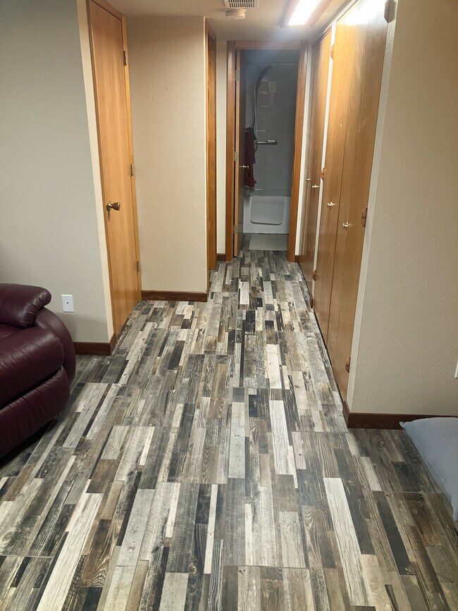 Pasillo de la suite - 421 W Sycamore Ct