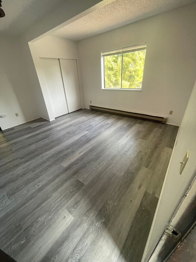 Building Photo - 514 F