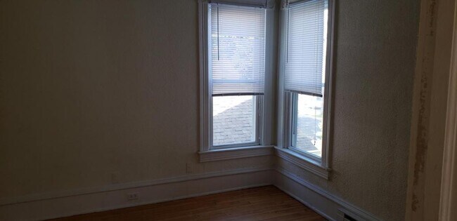 Foto del edificio - 1167 15th Avenue SE. Apt # 2