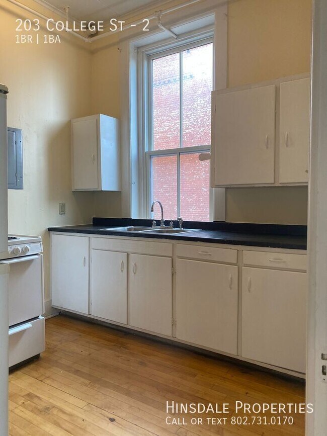 Foto del edificio - 203 College St