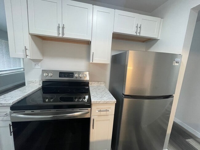 Interior Photo - Arise Highline