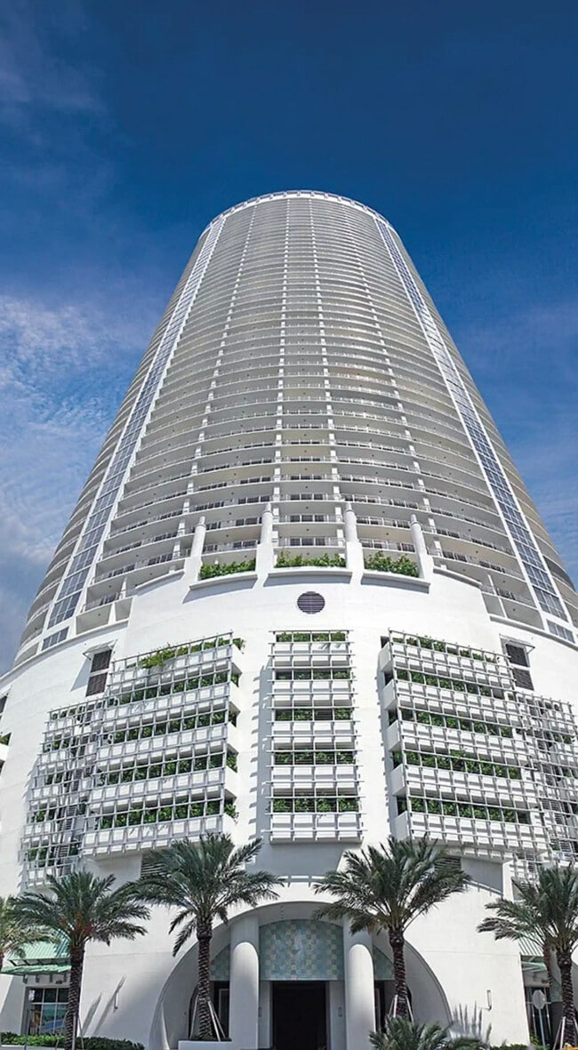 Foto del edificio - Opera Tower
