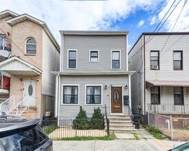 Building Photo - 306 Old Bergen Rd