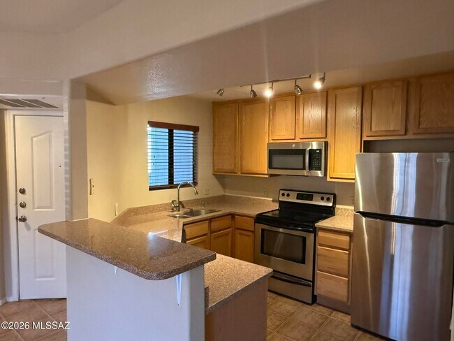 Foto del edificio - 5751 N Kolb Rd