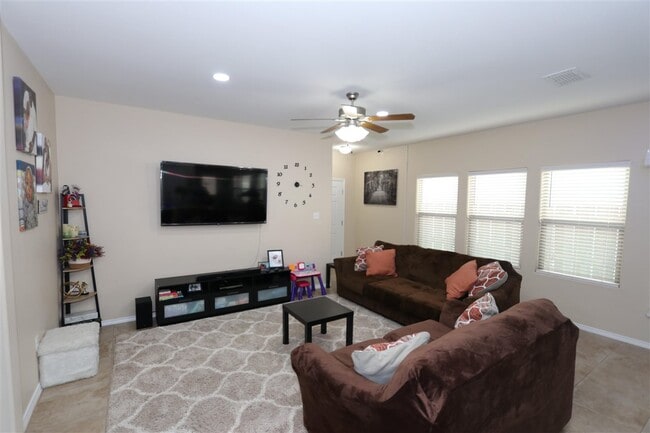 Building Photo - 205 Aquero Blvd
