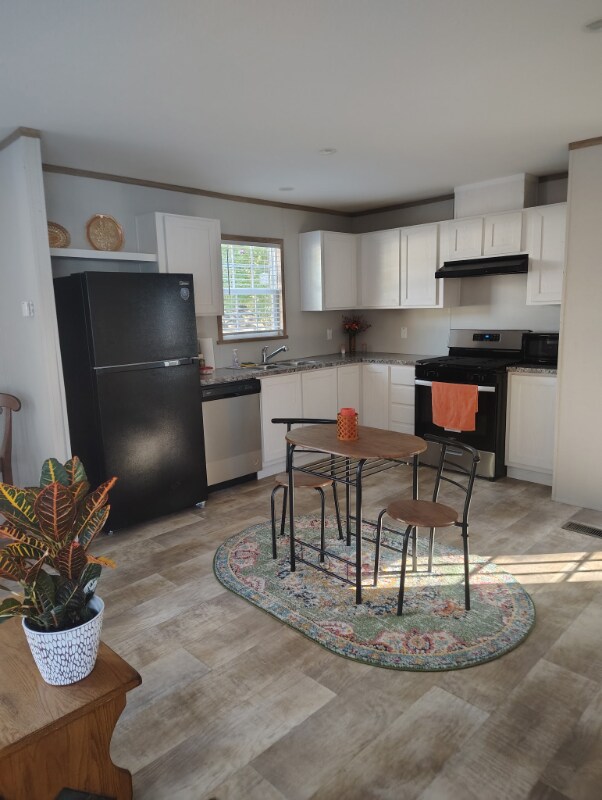 Foto principal - 2220 Montague Ave